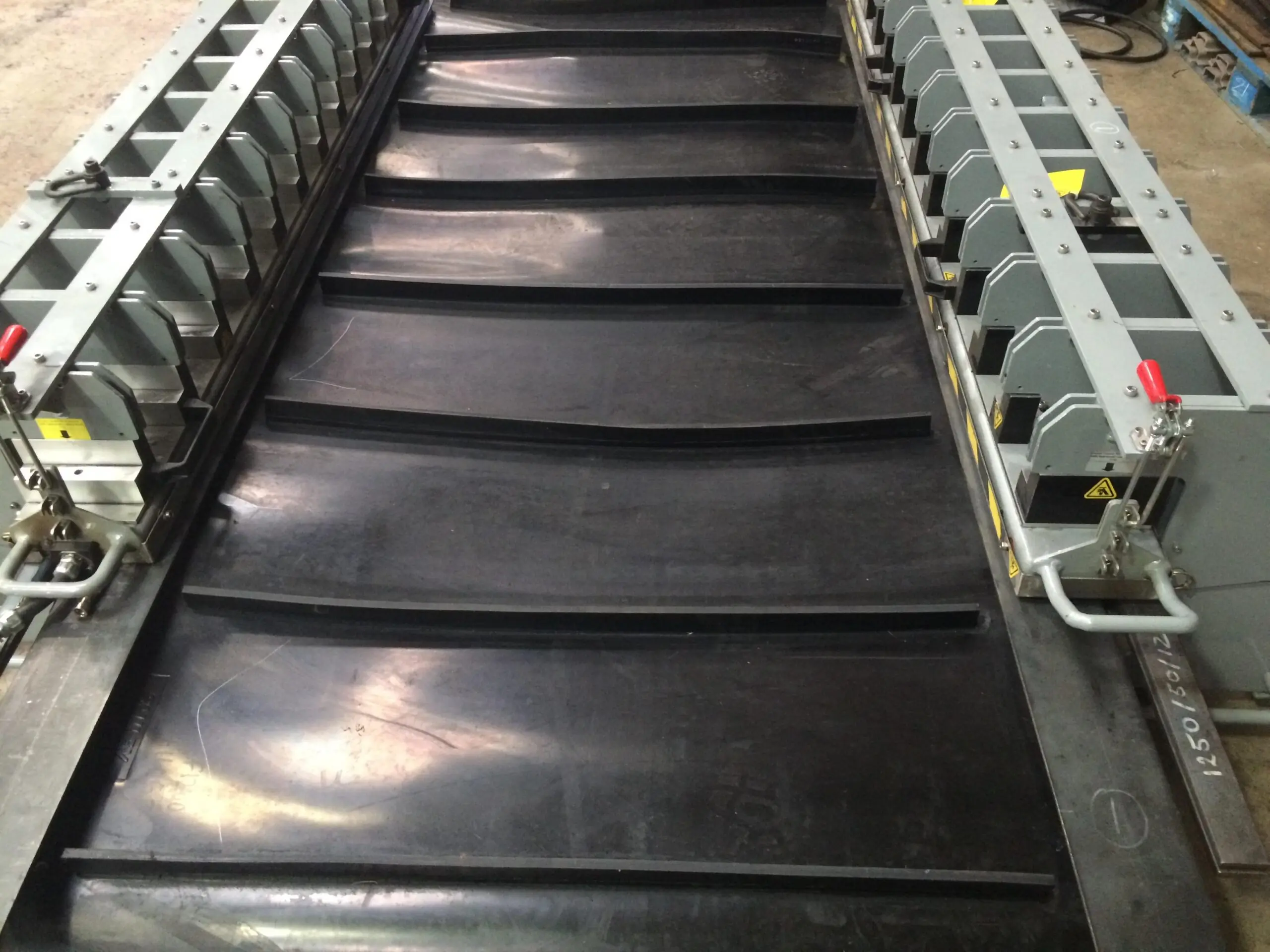 Customised cleated belts