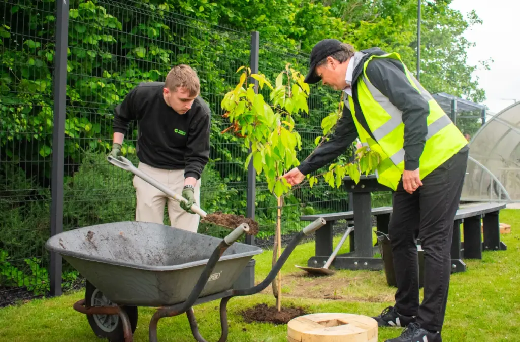 Smiley Monroe tree planting