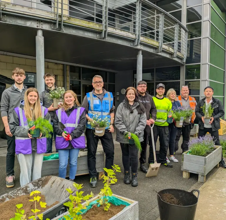 From Pallets to Planters – Creating Upcycled Garden Planters for a Sustainable Future